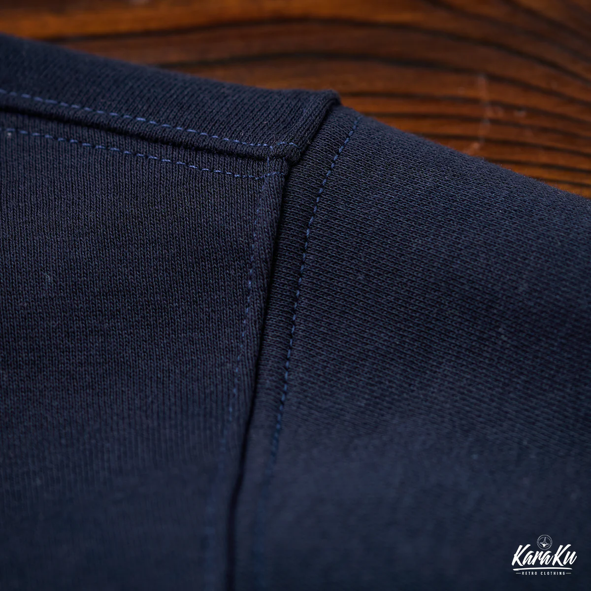 肘スエードパッチ　「KaraKu」刺繡入り裏起毛コットンスウェット - Image 10