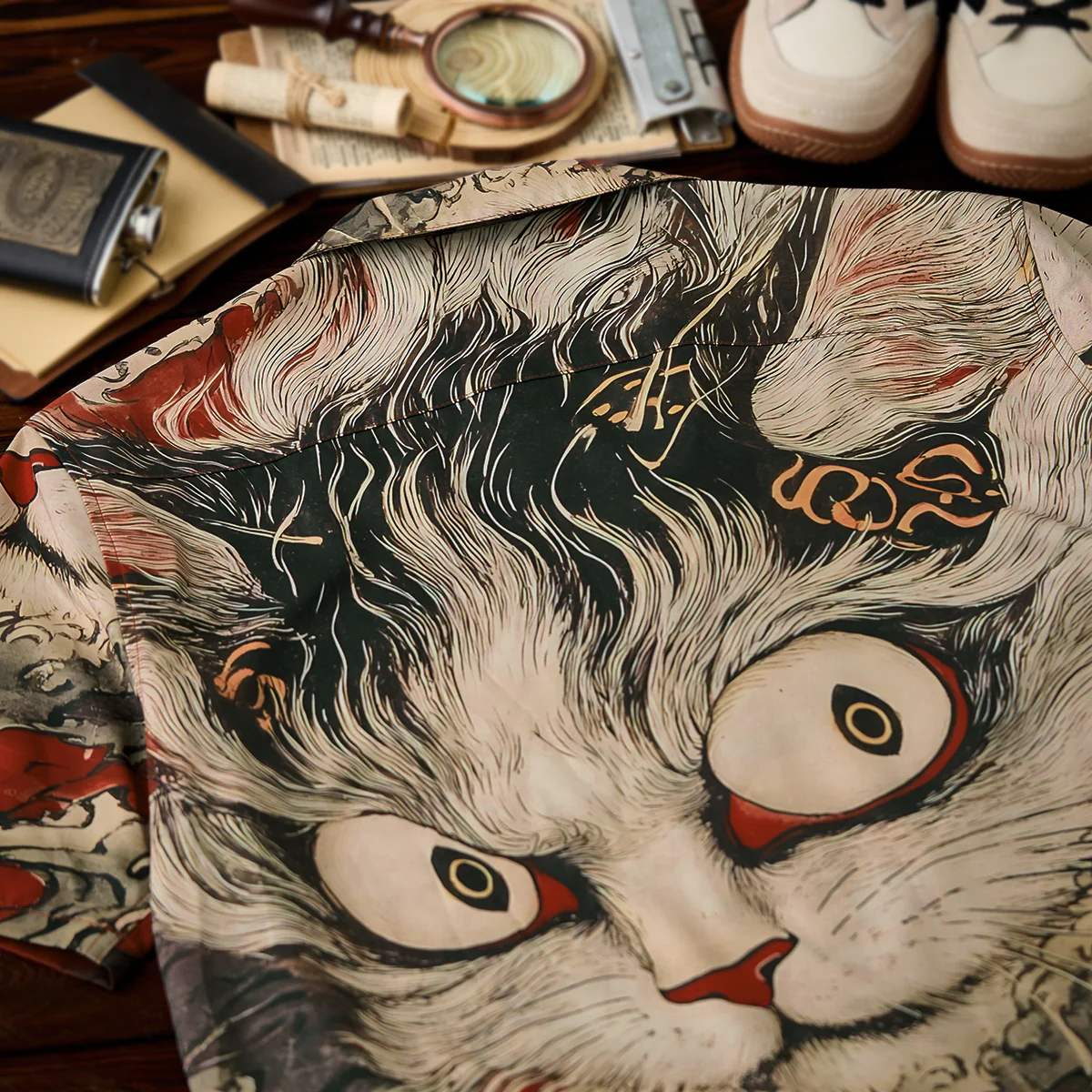民間伝承「化け猫」浮世絵風オープンカラーシャツ - Image 6