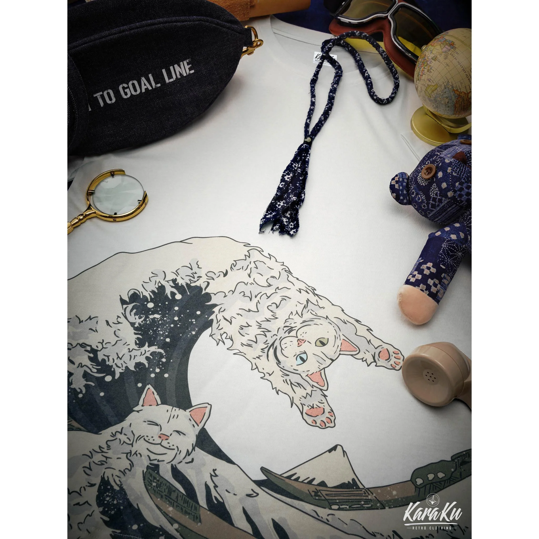 『神奈川沖浪裏と波乗り猫』浮世絵風コットンTee - Image 3